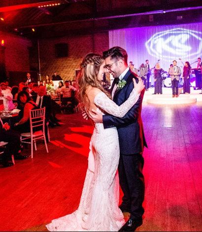 Kate & Sam Dance Porter Tun