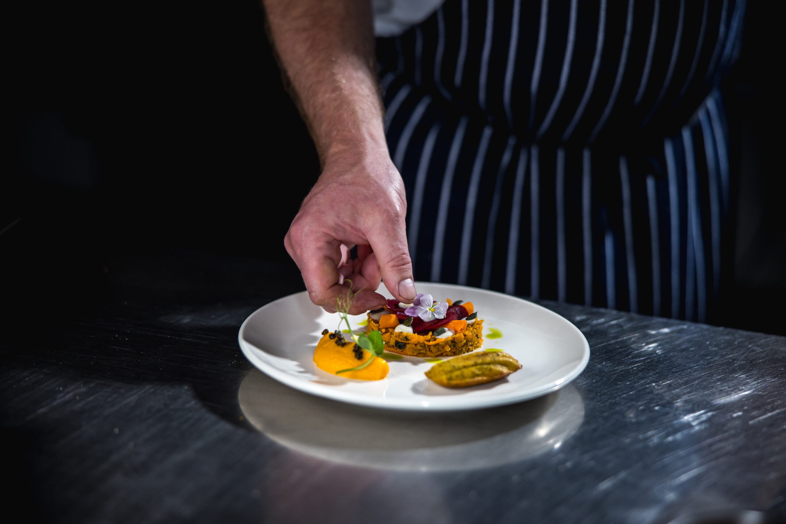 Food and Drinks - hand