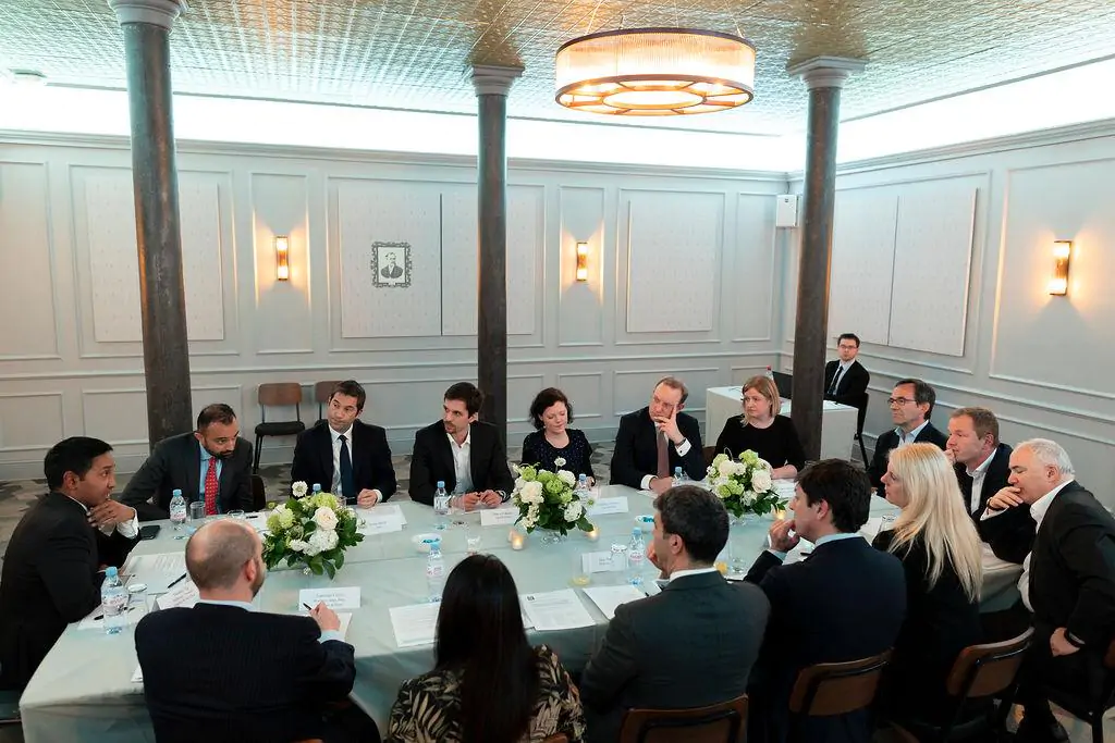 A well-prepared business meeting