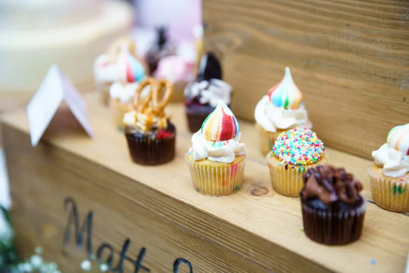 Cupcakes Wedding Emma and Matt