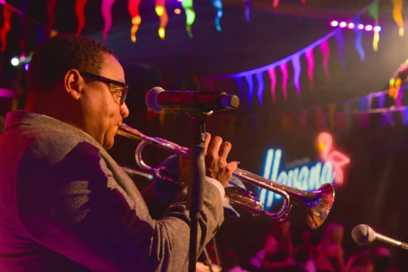 Performance - (Bamboo) Awin Black-Tie Gala 'Havana' 2018